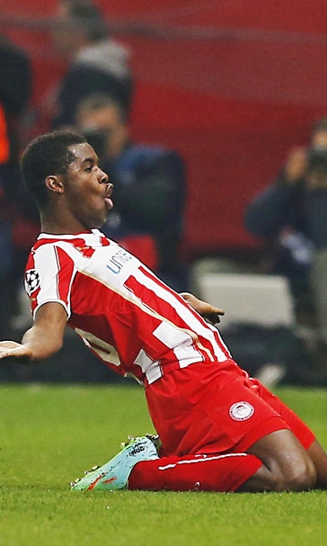Olympiakos strikes down struggling Manchester United